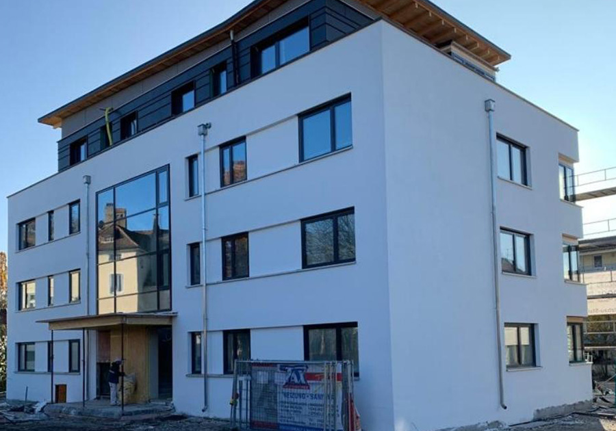Mehrfamilienhaus-Deggendorf-–-fertiggestellte-Putzfassade.jpg